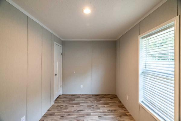 2024 Fleetwood Economy  Manufactured Home