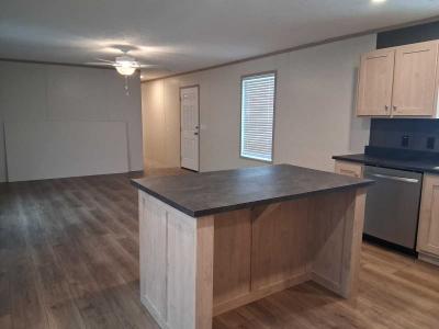 Photo 3 of 19 of home located at 328 W. 53rd St., #17 Anderson, IN 46013