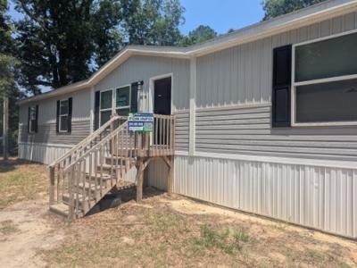 Mobile Home at 4218 Grady Rd Mullins, SC 29574