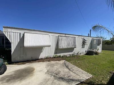 Photo 4 of 15 of home located at 39514 Rosebush Lane Zephyrhills, FL 33542