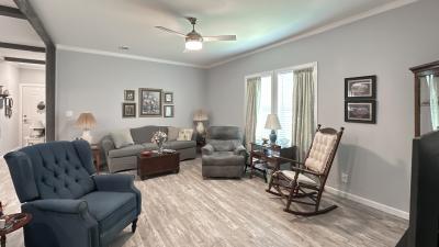 Photo 4 of 16 of home located at 643 Mickelson Way Lady Lake, FL 32159