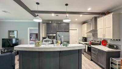 Photo 5 of 16 of home located at 643 Mickelson Way Lady Lake, FL 32159