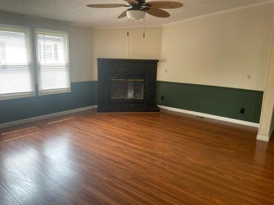 Photo 4 of 7 of home located at 49 Green Valley Road Flint, MI 48506