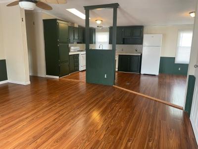 Photo 5 of 7 of home located at 49 Green Valley Road Flint, MI 48506