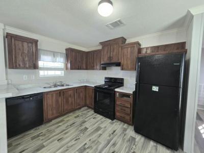 Photo 2 of 7 of home located at 4000 24th St N Unit 476 Saint Petersburg, FL 33714