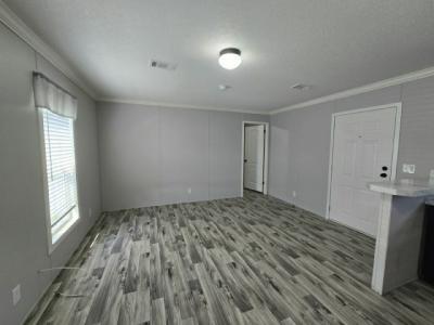Photo 3 of 7 of home located at 4000 24th St N Unit 476 Saint Petersburg, FL 33714