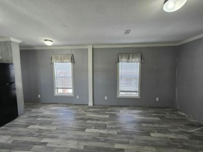 Photo 3 of 7 of home located at 4000 24th St N Unit 619 Saint Petersburg, FL 33714