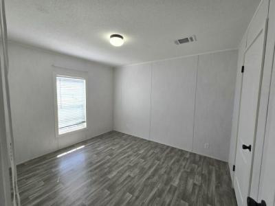 Photo 5 of 7 of home located at 4000 24th St N Unit 619 Saint Petersburg, FL 33714