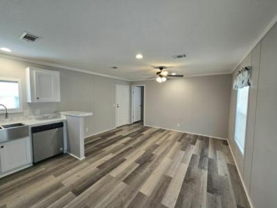 Photo 3 of 8 of home located at 4000 24th St N Unit 168 Saint Petersburg, FL 33714