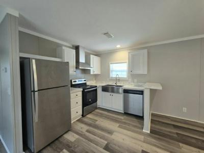 Photo 4 of 8 of home located at 4000 24th St N Unit 168 Saint Petersburg, FL 33714