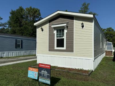 Photo 5 of 26 of home located at 10201 W Beaver St #44 Jacksonville, FL 32220