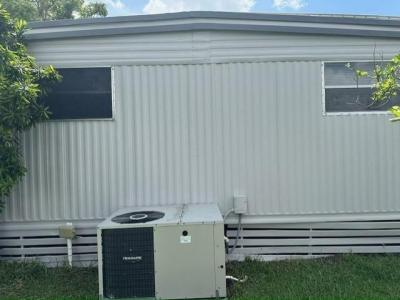 Photo 4 of 18 of home located at 2848 Wild Horse Road Orlando, FL 32822