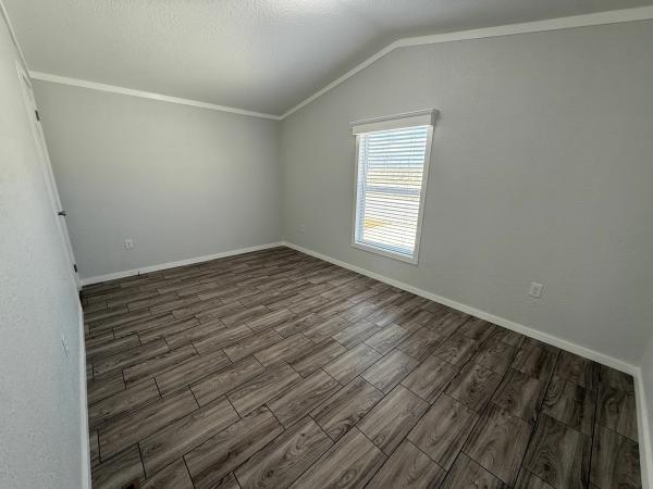 2025 Elliott Mobile Homes Solitaire Mobile Home