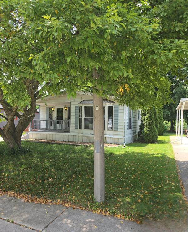 1985  Mobile Home For Sale