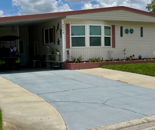 1980 West CC FLMHS Westminster 2/2 Manufactured Home