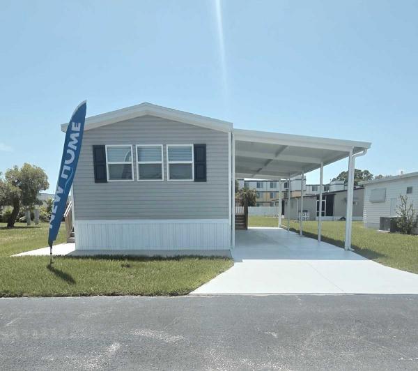 Photo 1 of 2 of home located at 603 63rd St, Site S11 Bradenton, FL 34207