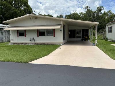 Photo 4 of 39 of home located at 340 Queen Mary Loop Lakeland, FL 33805