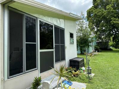Photo 4 of 34 of home located at 340 Queen Mary Loop Lakeland, FL 33805