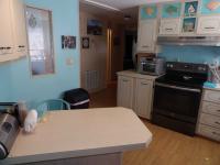 1985 PARK Manufactured Home