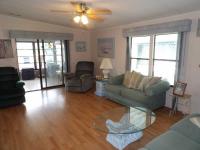 1985 PARK Manufactured Home