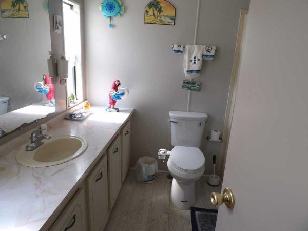 1985 PARK Manufactured Home