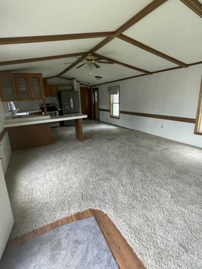 Photo 2 of 5 of home located at 1951 Cedar Ave Huntington, IN 46750
