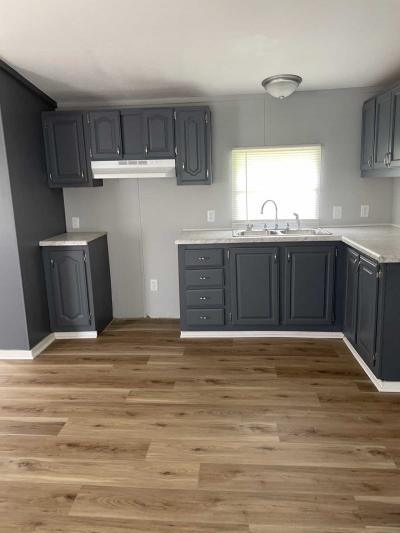 Photo 2 of 5 of home located at 1952 Cedar Ave Huntington, IN 46750