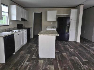 Mobile Home at 3925 N Combee Rd., Site 19 Lakeland, FL 33805