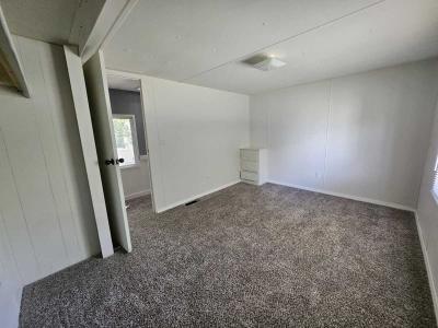 Photo 3 of 8 of home located at 7610 W. Nob Hill Blvd #21 Yakima, WA 98908