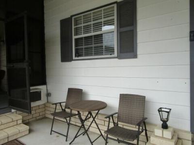 Photo 4 of 56 of home located at 272 Lake Huron Dr. Mulberry, FL 33860