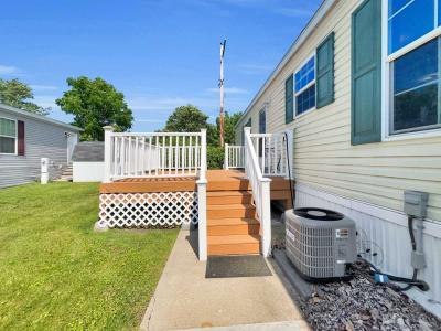 Photo 3 of 29 of home located at 21 Highland Terrace White Lake, MI 48386