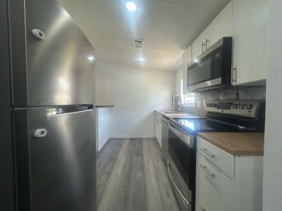 Photo 4 of 12 of home located at 611 Shadow Ridge Drive Davenport, FL 33897