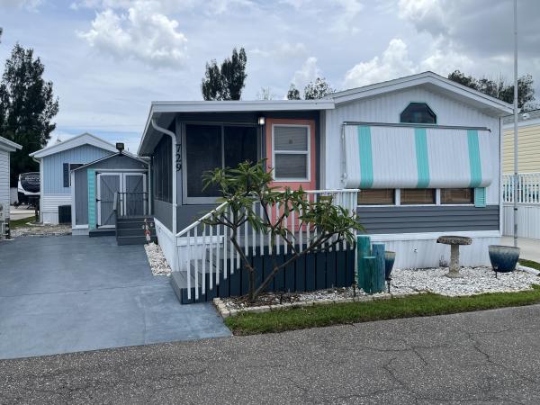 1988 OAKP Mobile Home For Sale