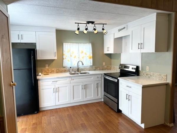 1985 CORO Manufactured Home