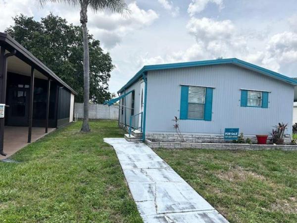 1985 CORO Manufactured Home