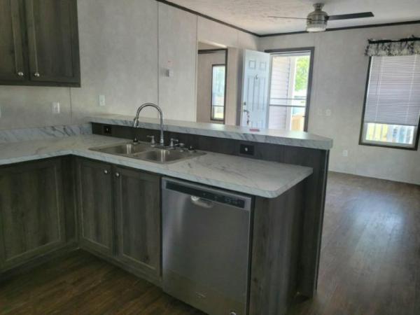 2022 Fleetwood 430HH24403B Manufactured Home