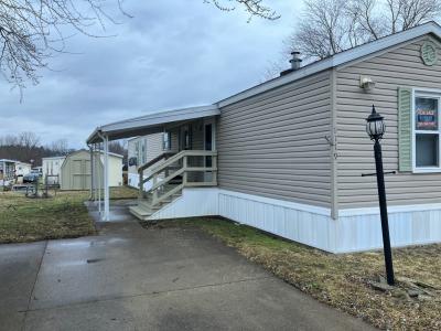 Photo 2 of 14 of home located at 1179 Hawthorne Drive Brookfield, OH 44403