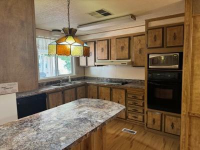 Photo 5 of 18 of home located at 3104 E. Broadway, Lot #332 Mesa, AZ 85204