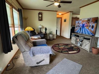 Photo 2 of 7 of home located at 29962 Applewood Flat Rock, MI 48134