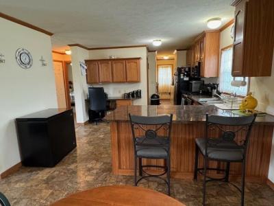 Photo 4 of 7 of home located at 29962 Applewood Flat Rock, MI 48134