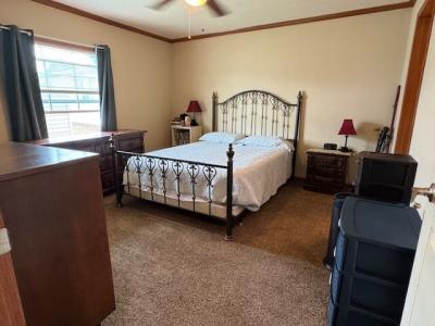 Photo 5 of 7 of home located at 29962 Applewood Flat Rock, MI 48134
