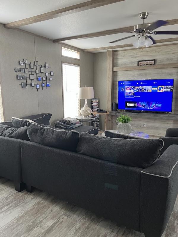 2021 Clayton 31ANN16763FH21 Mobile Home