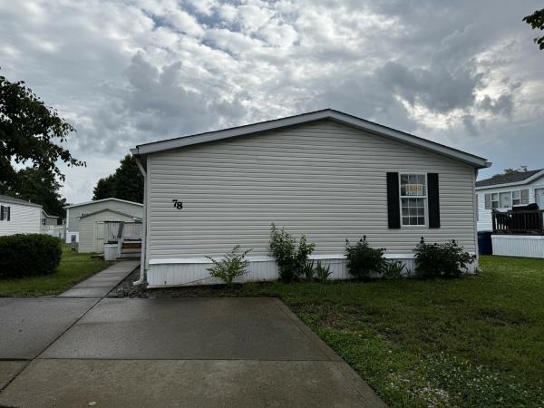 2001 Bluegrass Housing Mobile Home For Sale