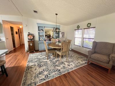Photo 5 of 14 of home located at 519 Bluff Drive Auburndale, FL 33823