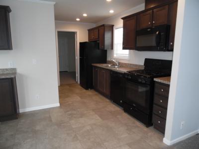 Mobile Home at 153 Maplebrook Grand Rapids, MI 49548