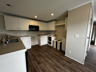 Photo 2 of 10 of home located at 17131 Langton Macomb, MI 48044