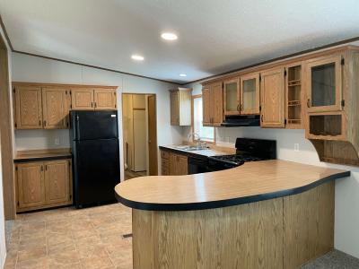 Photo 4 of 20 of home located at 3750 Walnut Wood White Lake, MI 48383