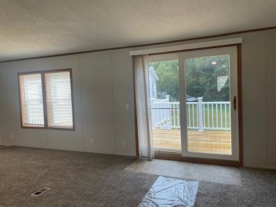 Photo 5 of 20 of home located at 3750 Walnut Wood White Lake, MI 48383