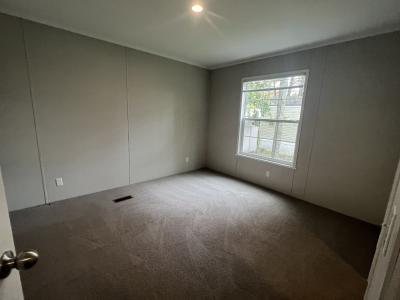 Photo 4 of 6 of home located at 2407 Eight Mile Road Kawkawlin, MI 48631