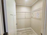 2025 Skyline 864A  Home
